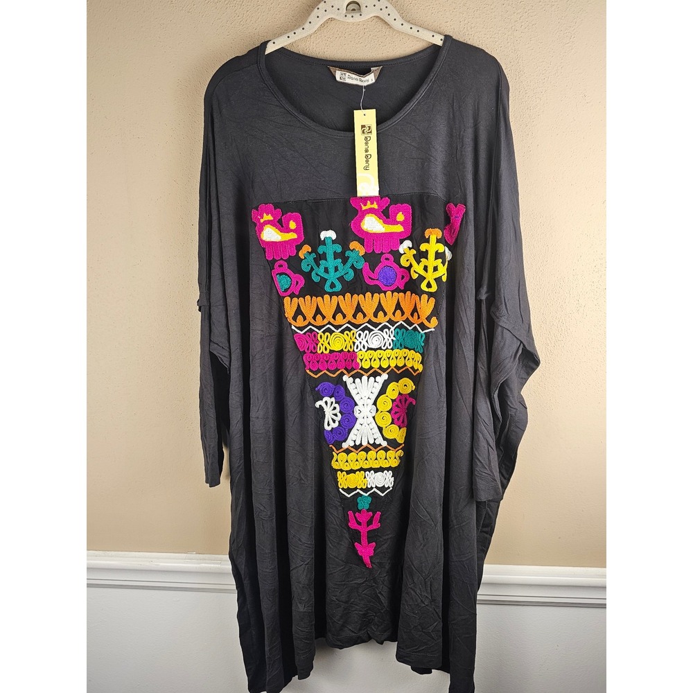 NWT Dona Dony Womens Black Embroidered Tunic Top Small